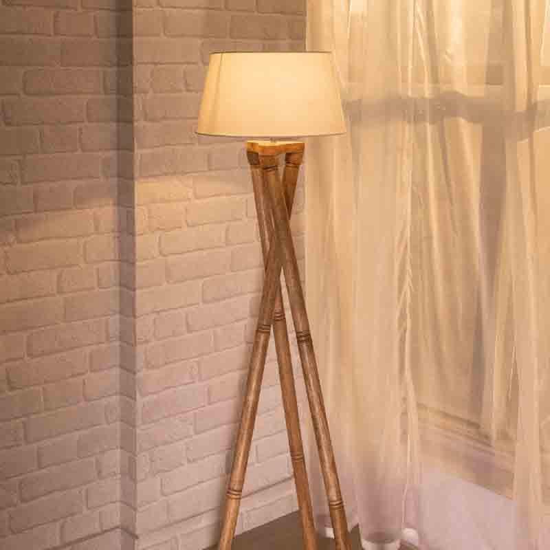 Criss Crossed Tripod Lamp - White